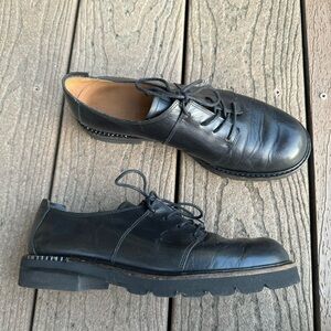 Stuart Weitzman Black Leather Lace Up Derby Shoes Size 7 Lug Sole Loafers